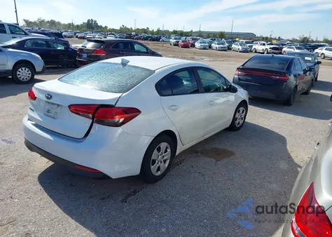 2017 Kia Forte Lx z USA, uszkodzony, nr VIN 3KPFK4A77HE041218